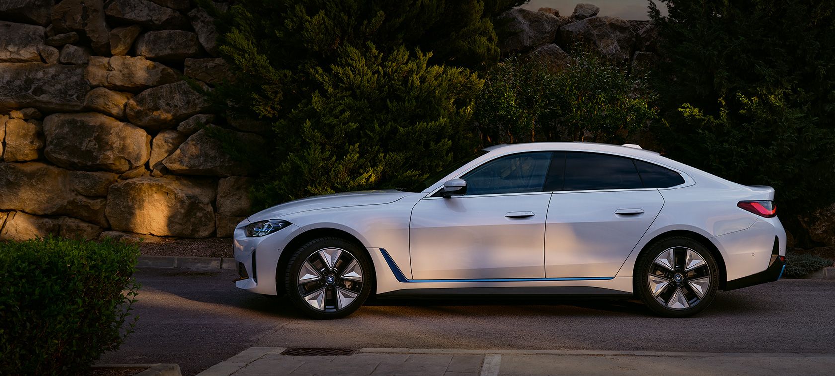 Nuovo elettrico automatico universale baule posteriore coperchio bagagliaio  auto Spoiler ala per BMW tutta berlina auto in fibra di carbonio